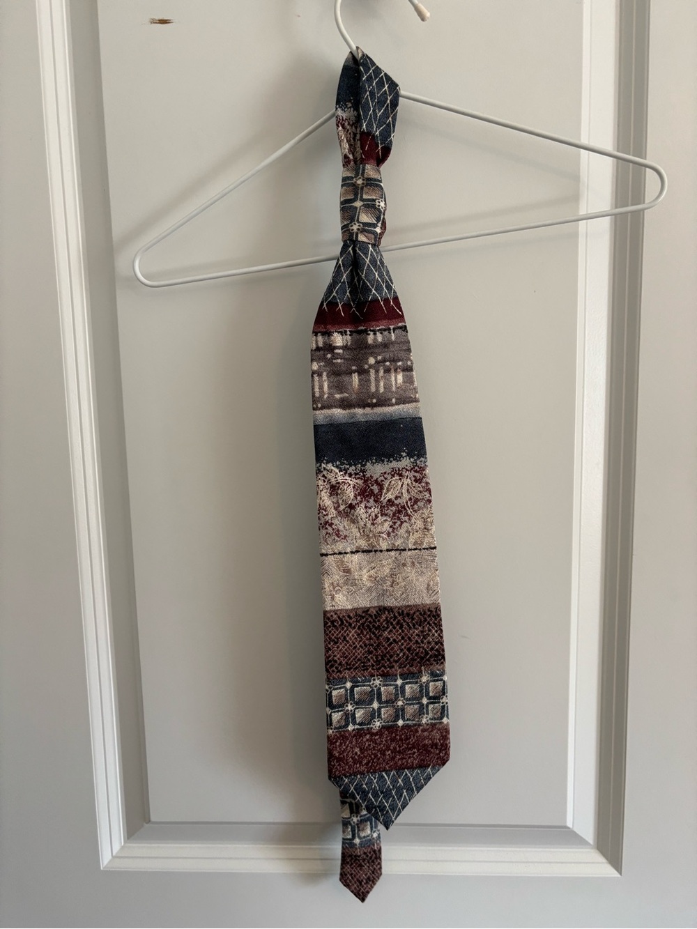 Milano Multistripe Pattern Tie in Burgundy, Navy & Gray